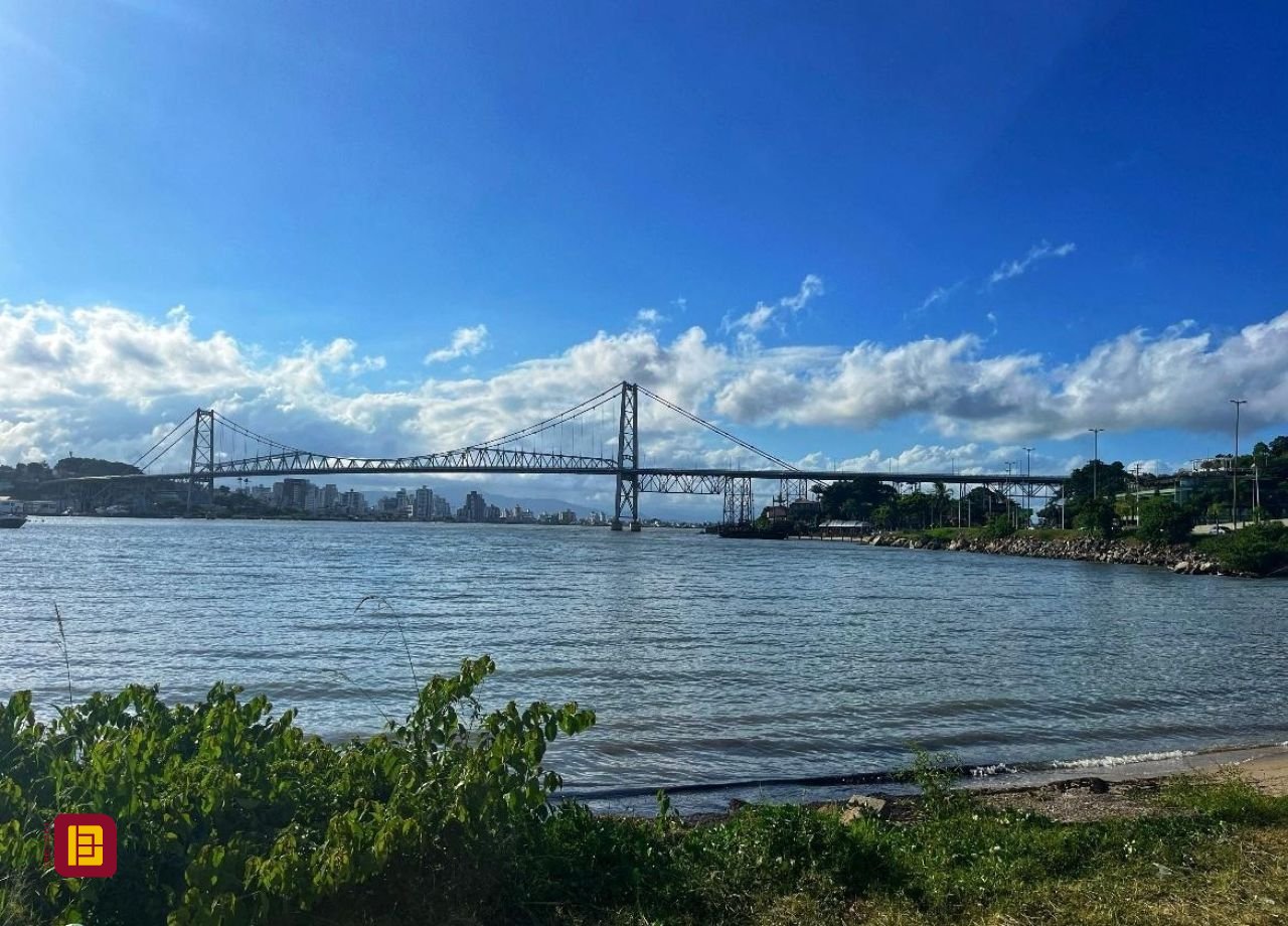 Terreno com 461m², no bairro Campeche em Florianópolis