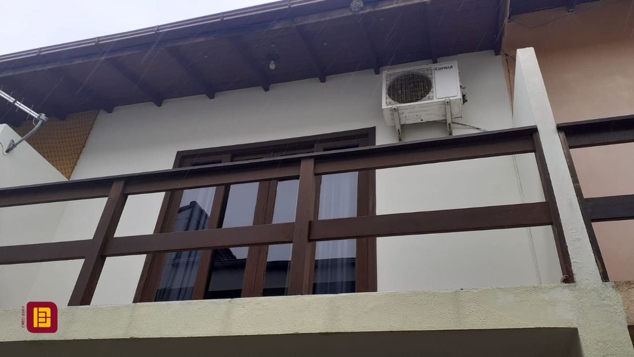 Casa com 85m², 2 quartos, 1 garagem, no bairro Ingleses em Florianópolis