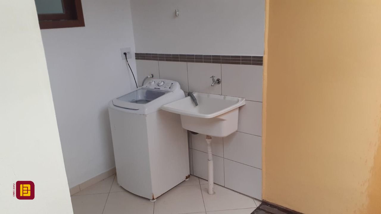 Casa com 85m², 2 quartos, 1 garagem, no bairro Ingleses em Florianópolis