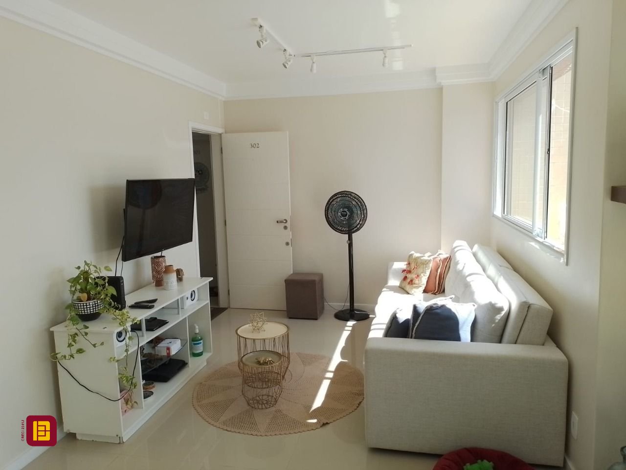 Cobertura com 95m², 2 quartos (sendo 1 suíte), 2 garagens, no bairro Açores em Florianópolis