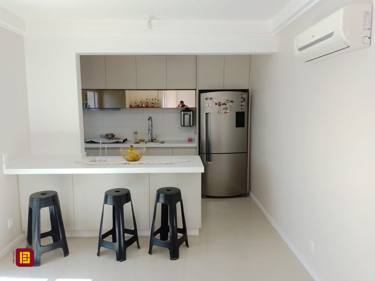 Cobertura com 95m², 2 quartos (sendo 1 suíte), 2 garagens, no bairro Açores em Florianópolis