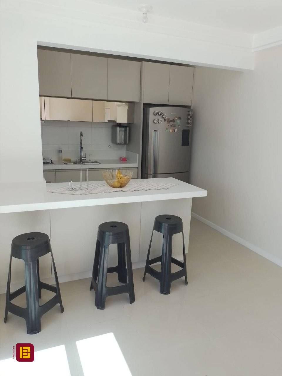 Cobertura com 95m², 2 quartos (sendo 1 suíte), 2 garagens, no bairro Açores em Florianópolis