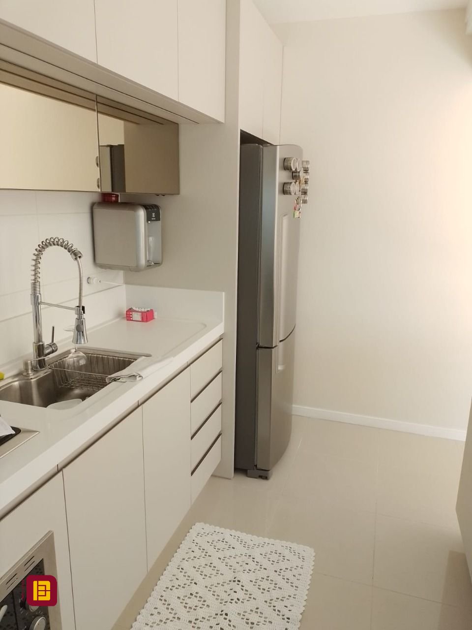 Cobertura com 95m², 2 quartos (sendo 1 suíte), 2 garagens, no bairro Açores em Florianópolis