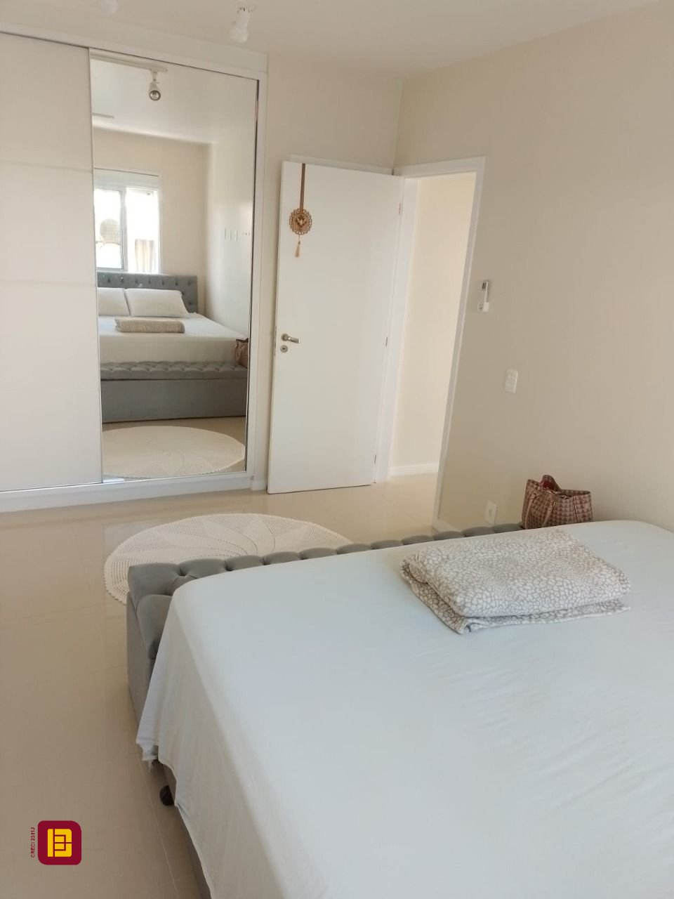 Cobertura com 95m², 2 quartos (sendo 1 suíte), 2 garagens, no bairro Açores em Florianópolis