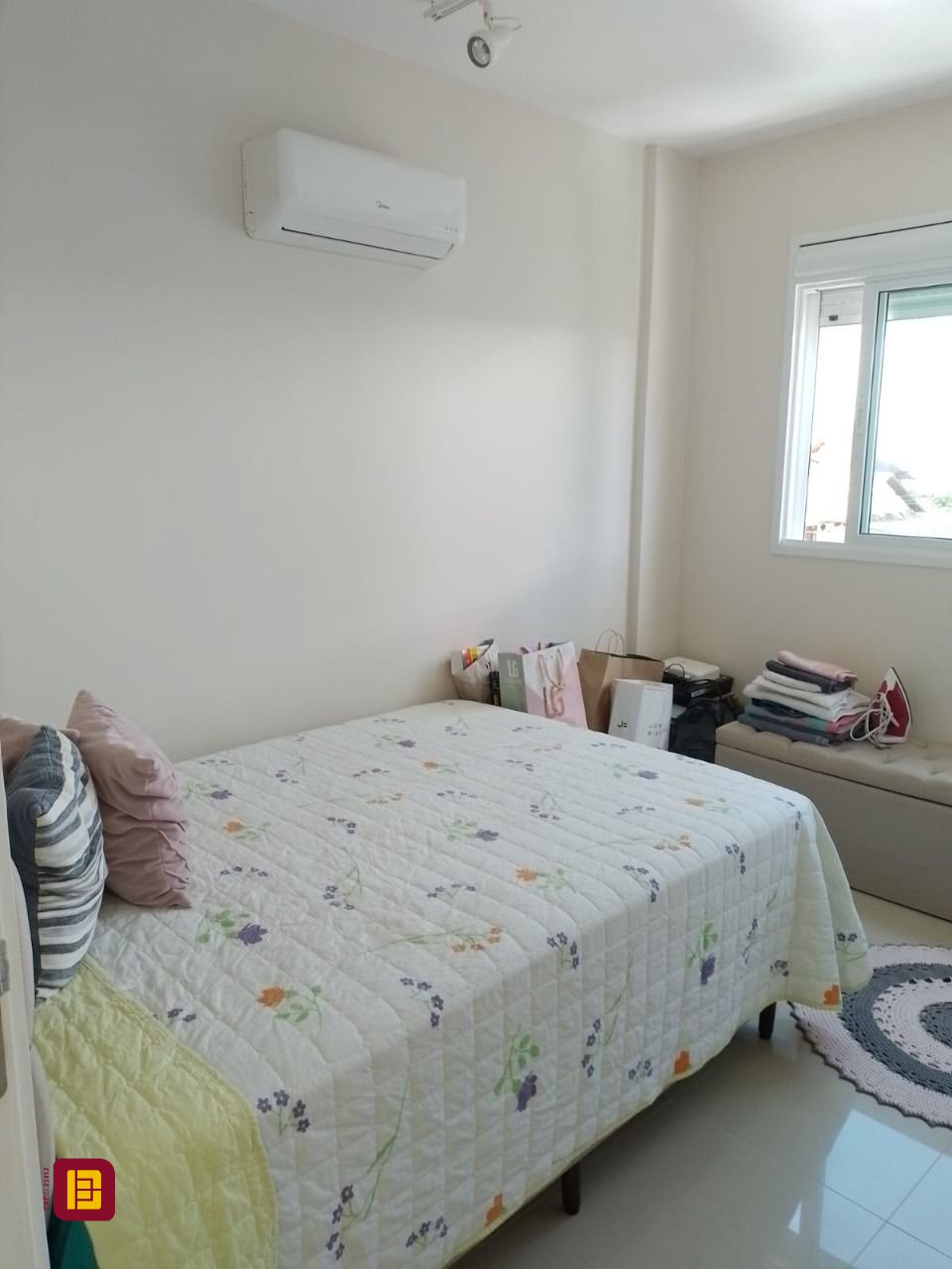 Cobertura com 95m², 2 quartos (sendo 1 suíte), 2 garagens, no bairro Açores em Florianópolis