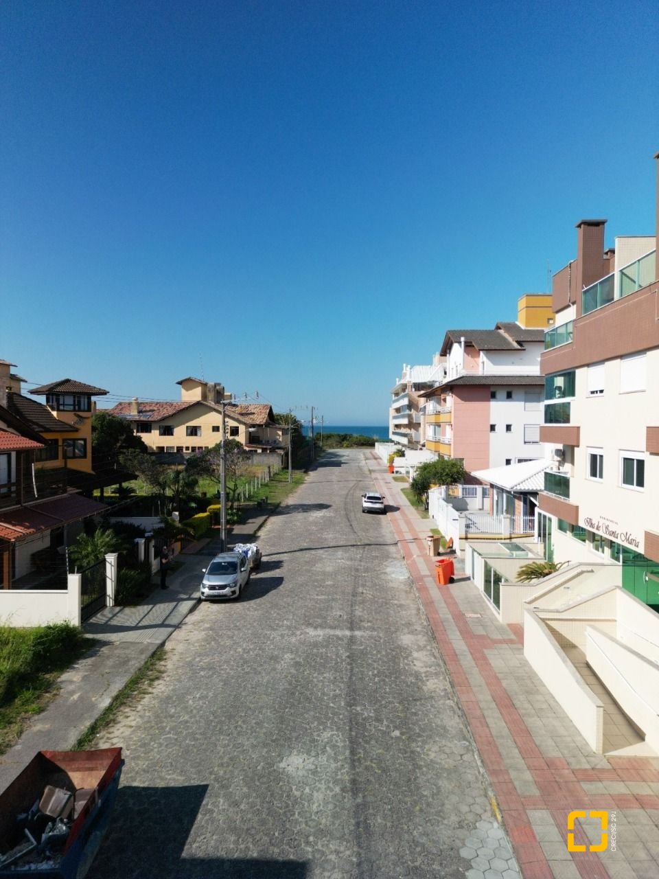 Cobertura com 95m², 2 quartos (sendo 1 suíte), 2 garagens, no bairro Açores em Florianópolis