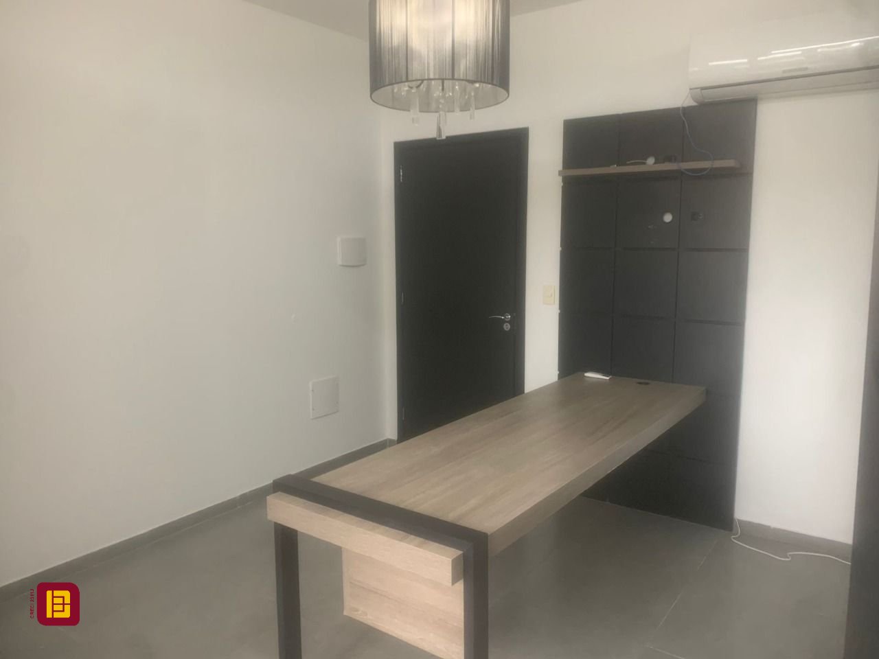 Sala com 65m², no bairro Ingleses em Florianópolis