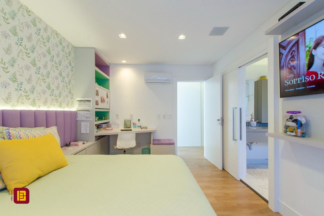 Casa de Condomínio com 942m², 6 quartos (sendo 5 suítes), 4 garagens, no bairro Cacupé em Florianópolis