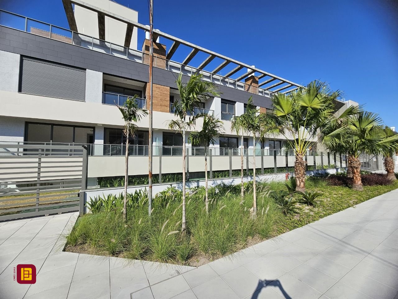 Apartamento com 119m², 3 quartos (sendo 1 suíte), 2 garagens, no bairro Morro das Pedras em Florianópolis