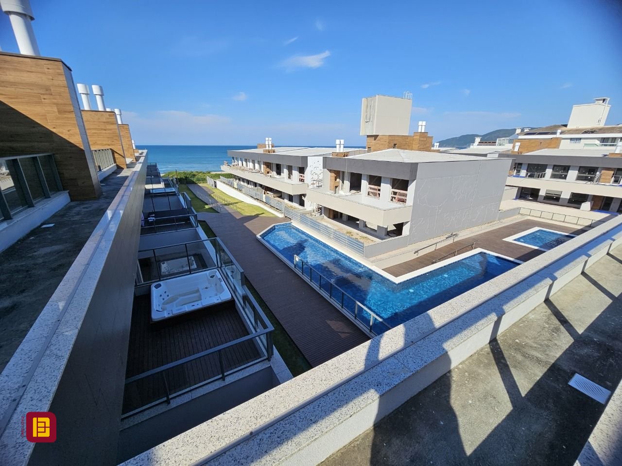 Apartamento com 119m², 3 quartos (sendo 1 suíte), 2 garagens, no bairro Morro das Pedras em Florianópolis