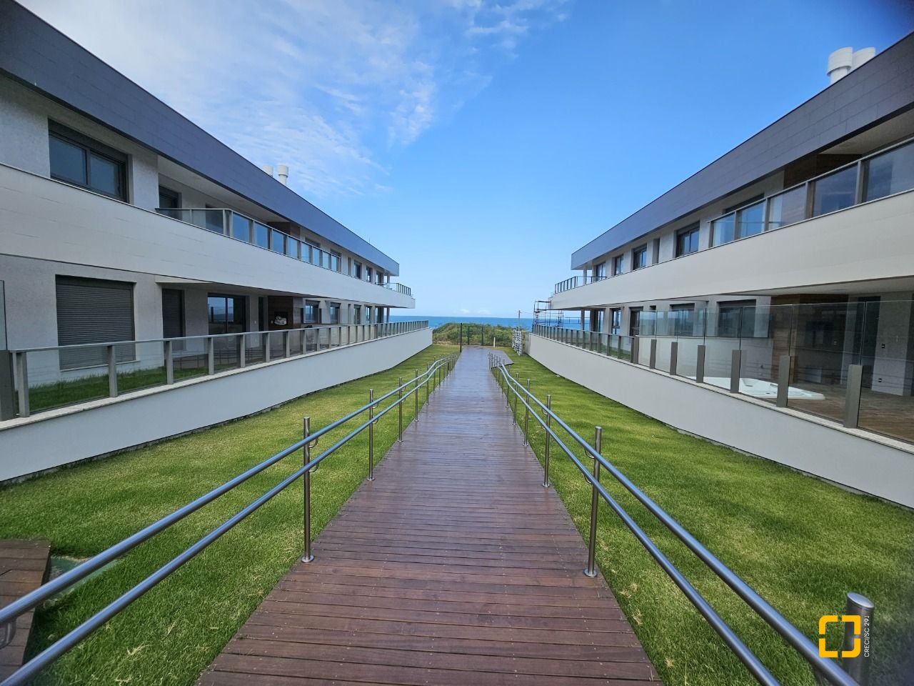 Apartamento com 119m², 3 quartos (sendo 1 suíte), 2 garagens, no bairro Morro das Pedras em Florianópolis
