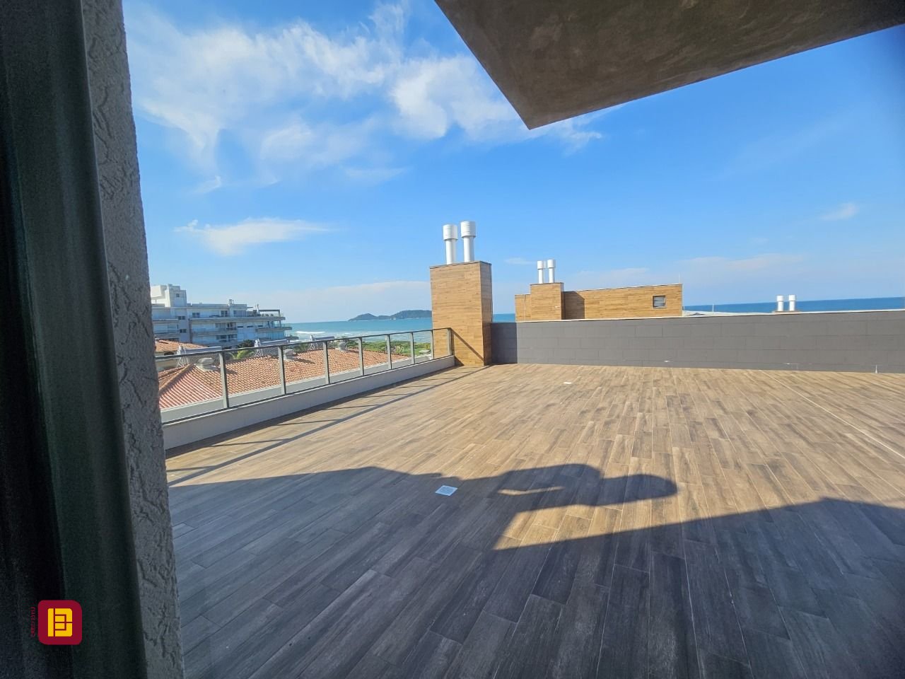 Apartamento com 119m², 3 quartos (sendo 1 suíte), 2 garagens, no bairro Morro das Pedras em Florianópolis