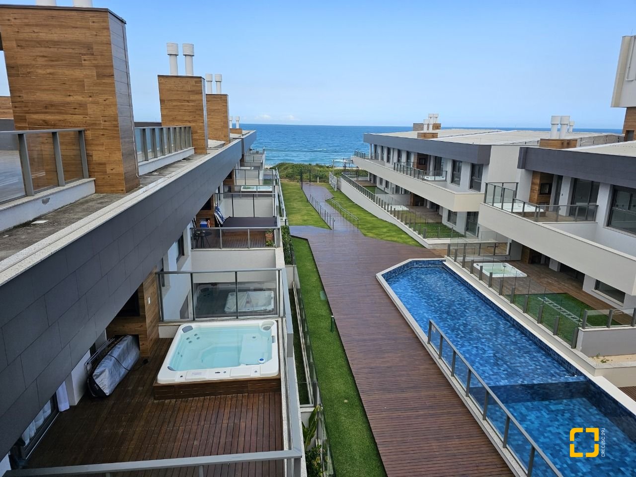 Apartamento com 119m², 3 quartos (sendo 1 suíte), 2 garagens, no bairro Morro das Pedras em Florianópolis