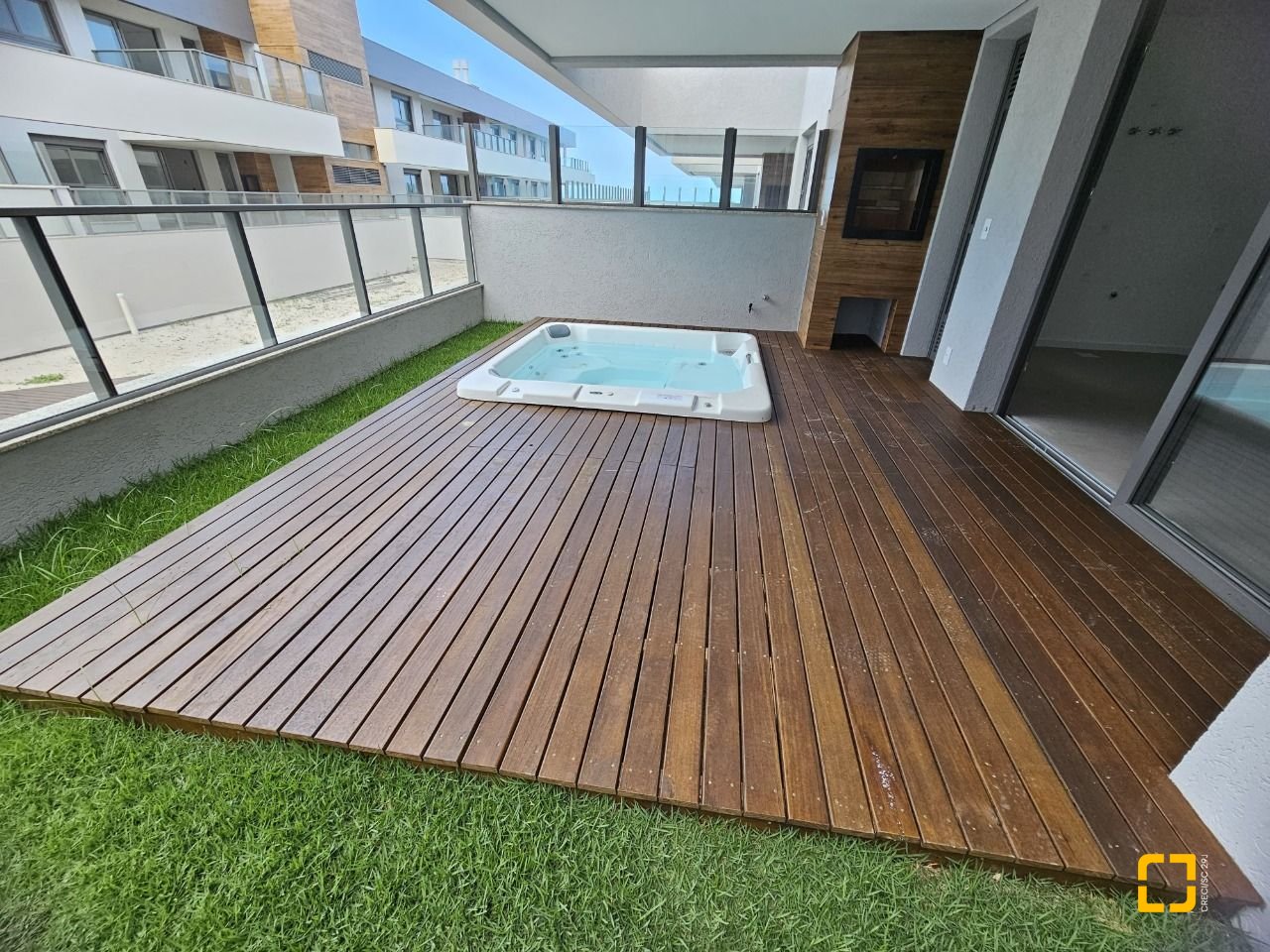 Apartamento com 119m², 3 quartos (sendo 1 suíte), 2 garagens, no bairro Morro das Pedras em Florianópolis