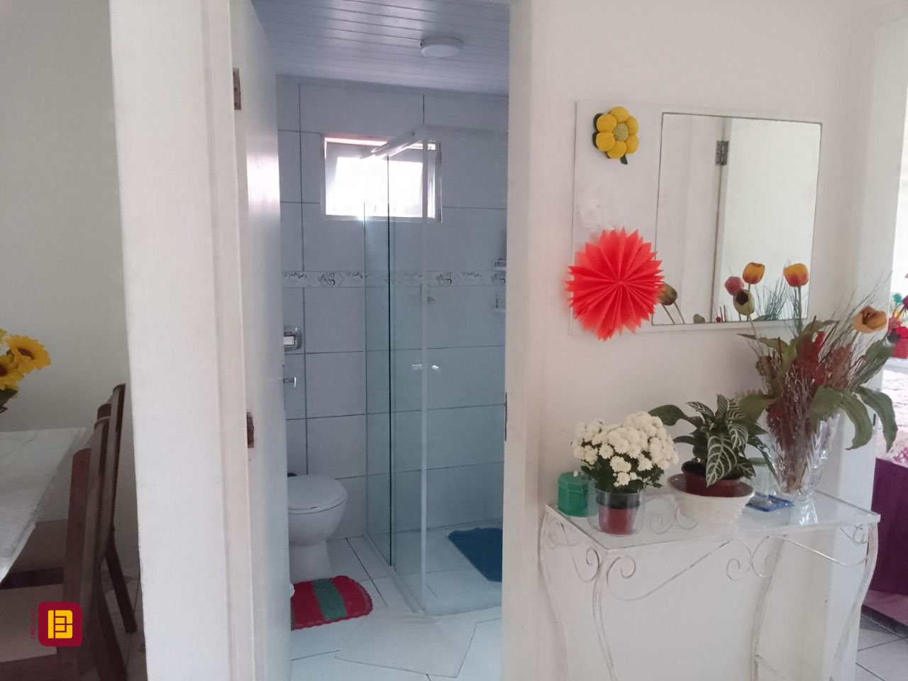 Casa com 100m², 2 quartos (sendo 1 suíte), 1 garagem, no bairro Rio Tavares em Florianópolis