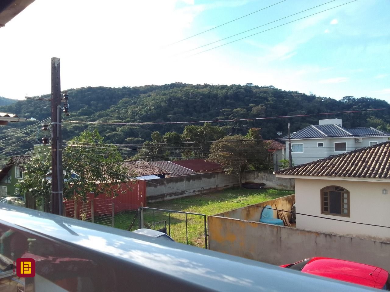 Casa com 100m², 2 quartos (sendo 1 suíte), 1 garagem, no bairro Rio Tavares em Florianópolis