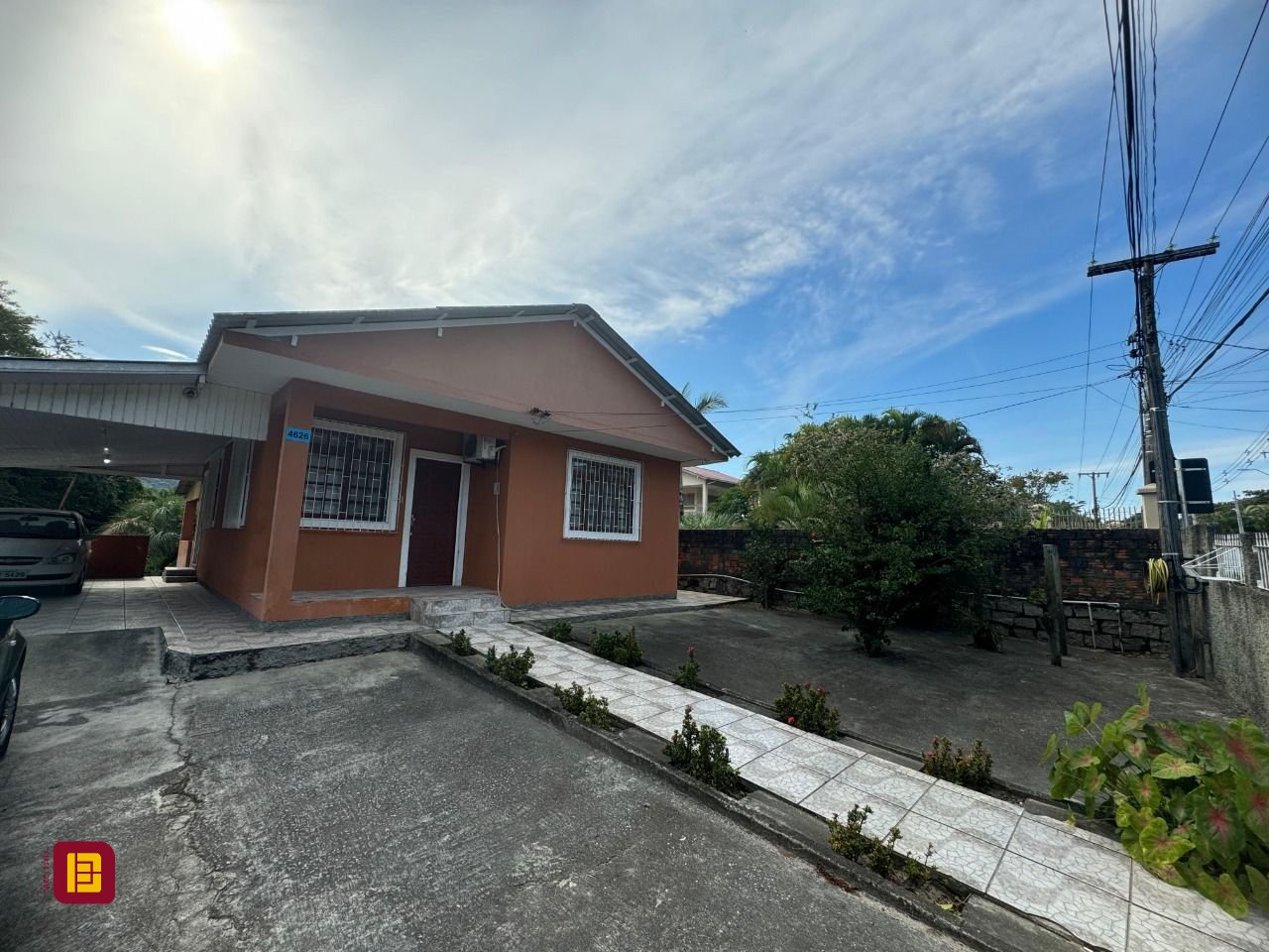 Terreno com 1036m², no bairro Rio Tavares em Florianópolis