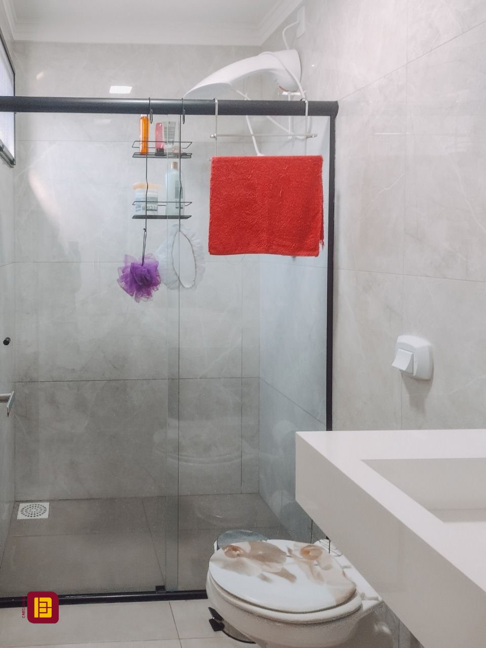 Casa com 132m², 6 quartos (sendo 2 suítes), 2 garagens, no bairro Ingleses em Florianópolis