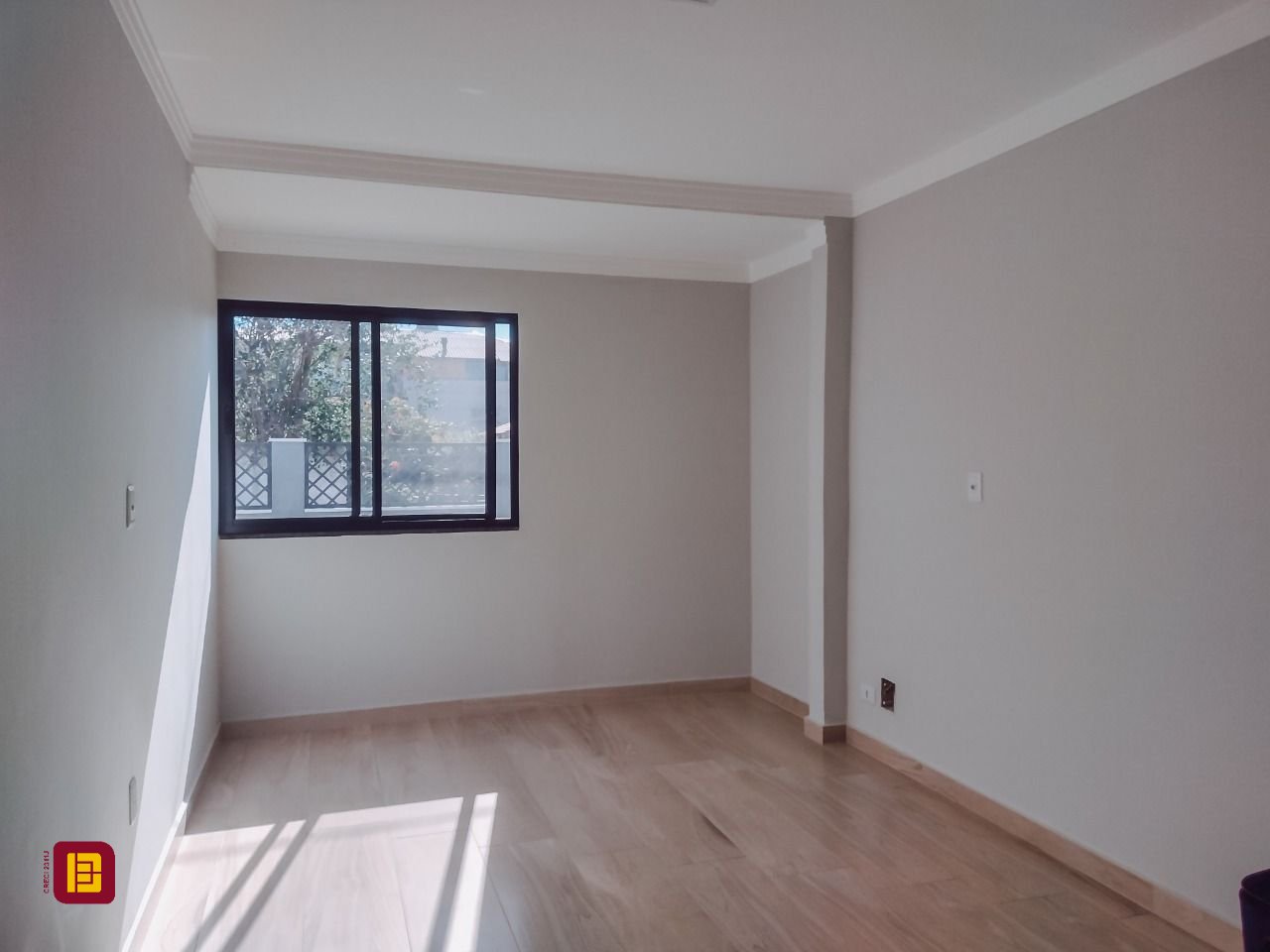 Casa com 132m², 6 quartos (sendo 2 suítes), 2 garagens, no bairro Ingleses em Florianópolis