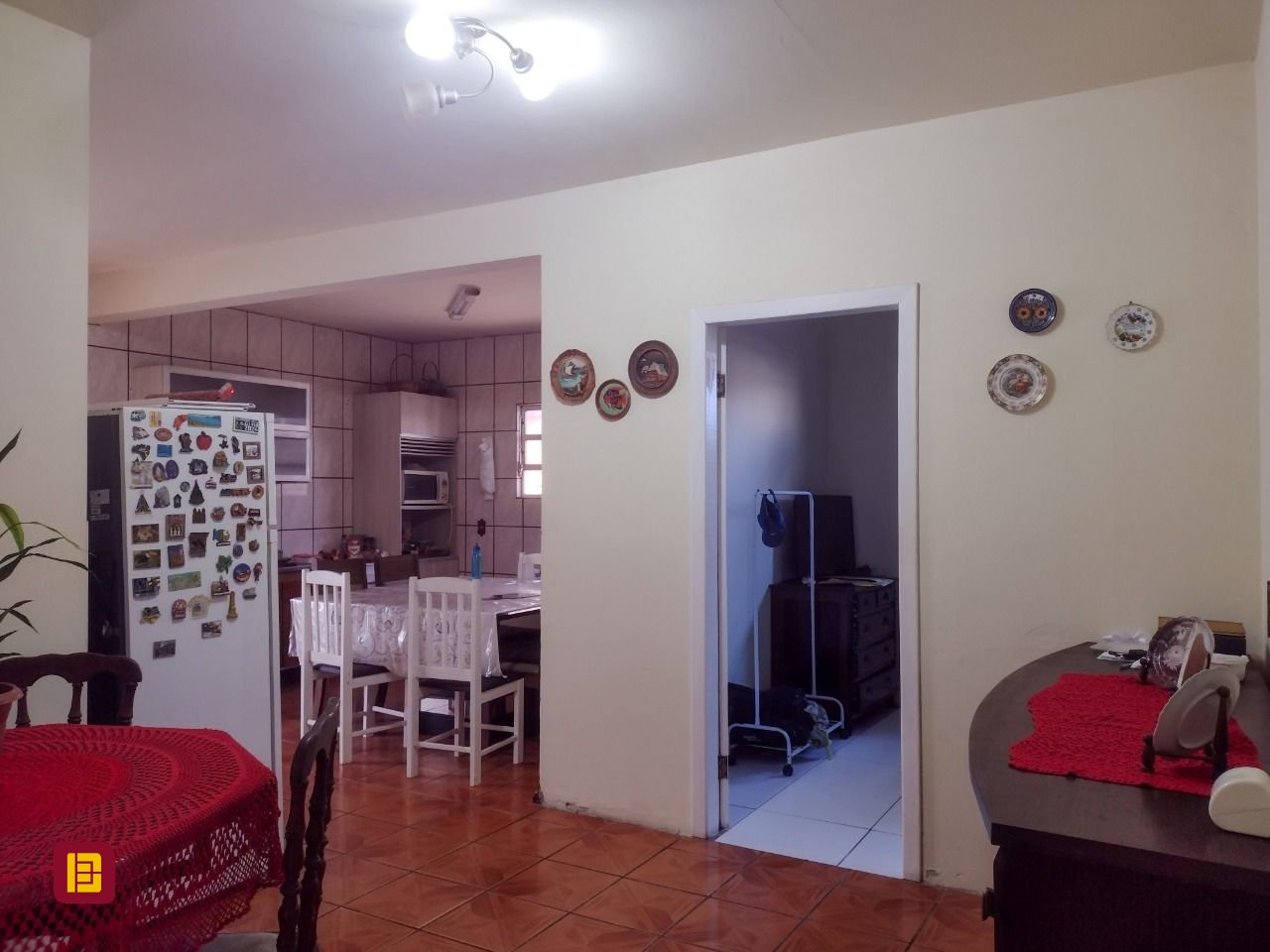 Casa com 133m², 7 quartos (sendo 2 suítes), 3 garagens, no bairro Ingleses em Florianópolis