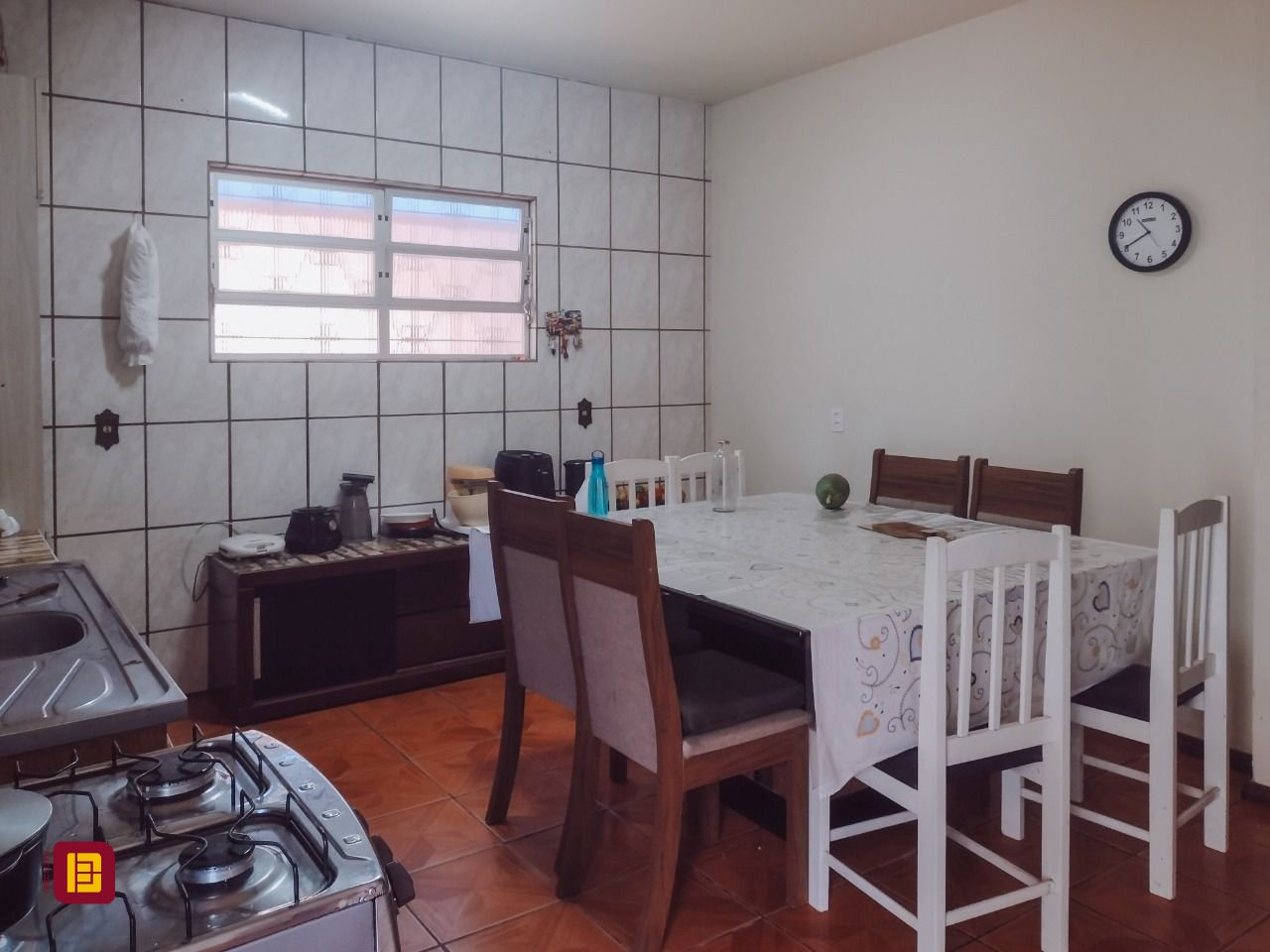 Casa com 133m², 7 quartos (sendo 2 suítes), 3 garagens, no bairro Ingleses em Florianópolis