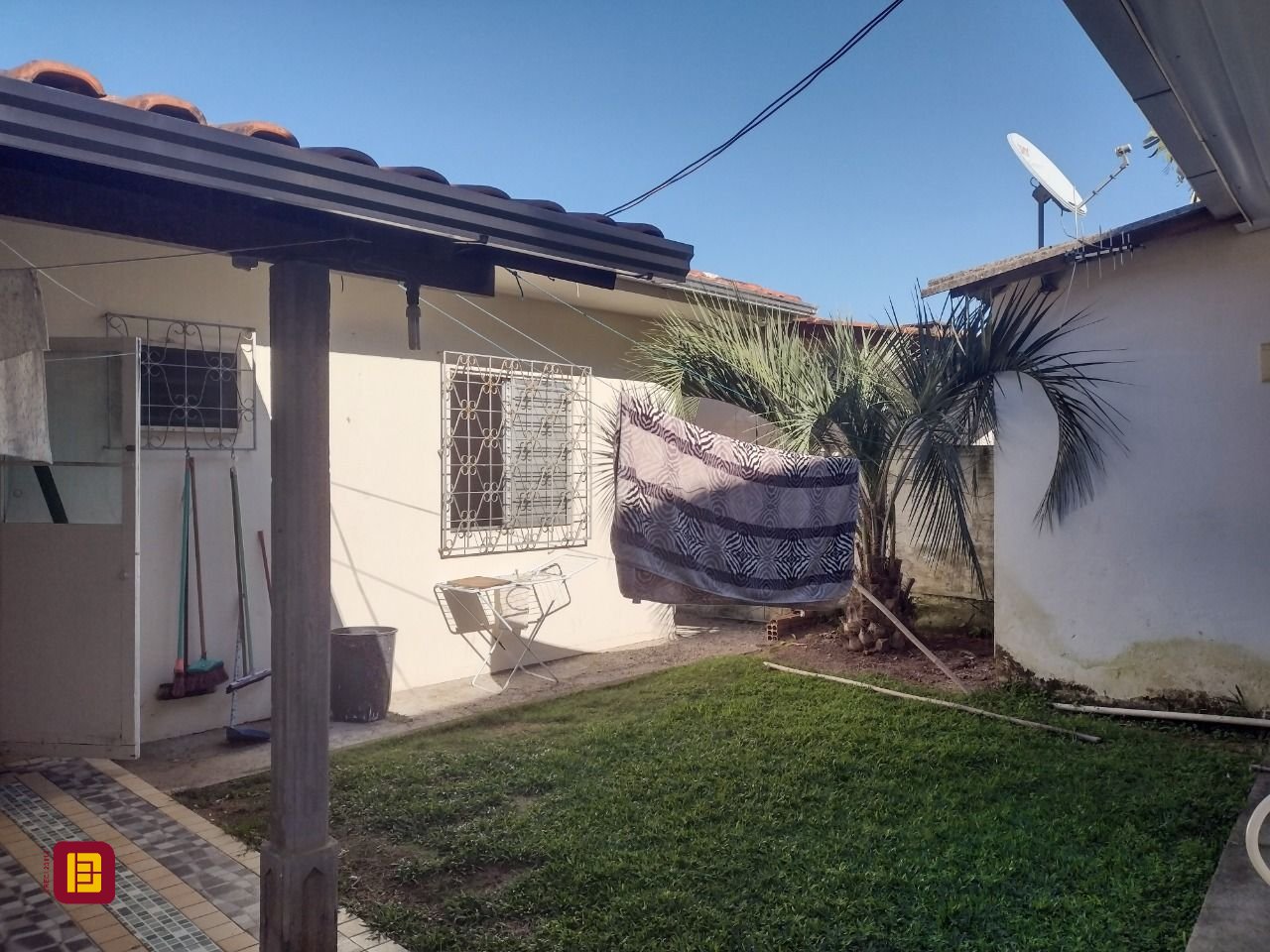 Casa com 133m², 7 quartos (sendo 2 suítes), 3 garagens, no bairro Ingleses em Florianópolis