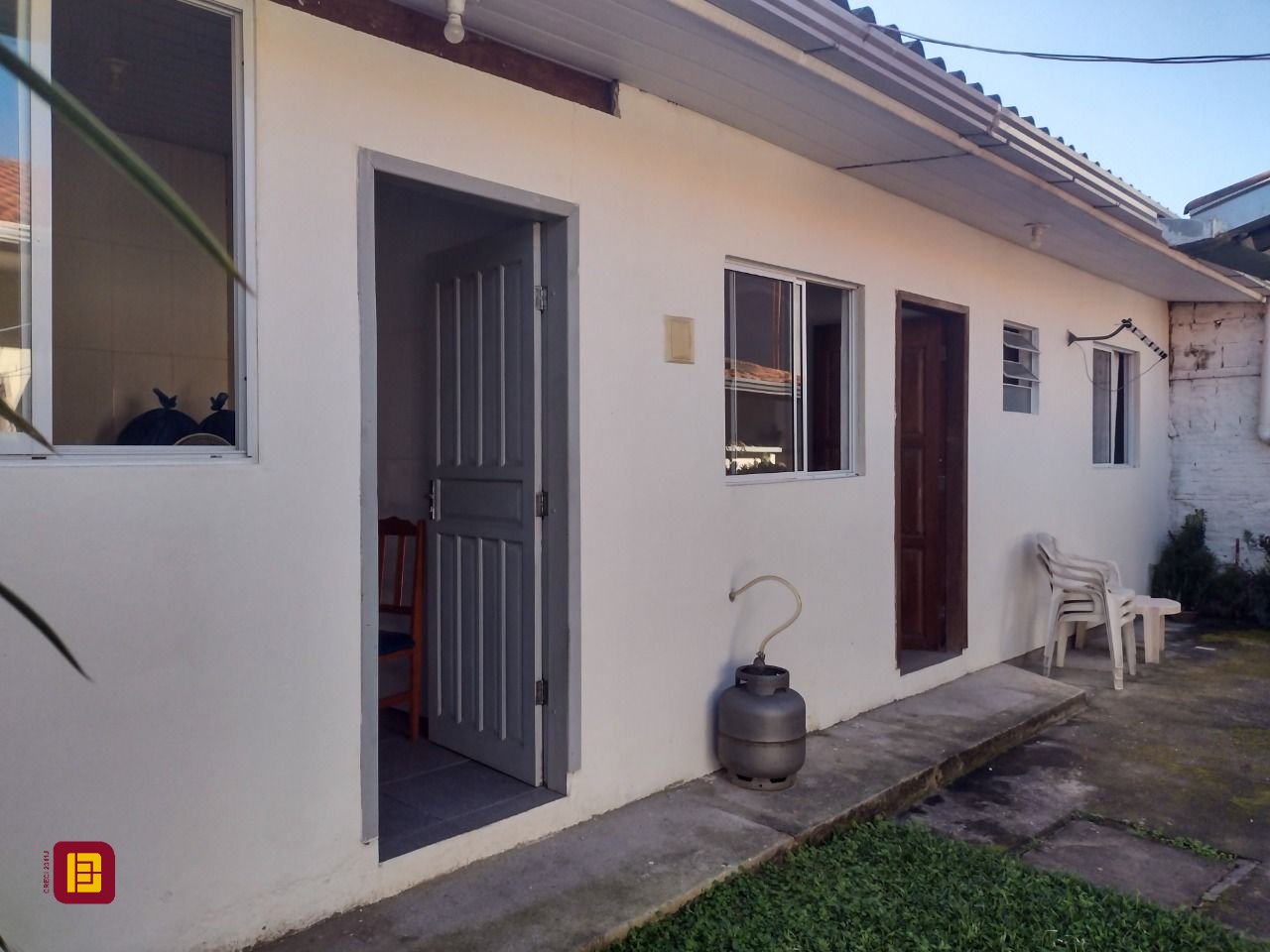 Casa com 133m², 7 quartos (sendo 2 suítes), 3 garagens, no bairro Ingleses em Florianópolis