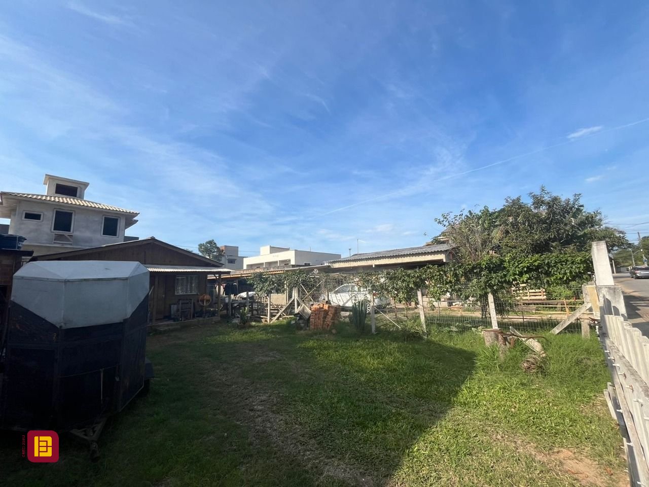 Casa com 576m², 5 quartos, no bairro Campeche em Florianópolis