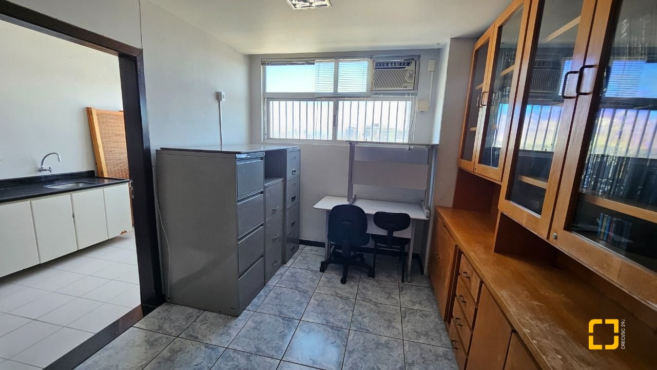Apartamento com 102m², 3 quartos, no bairro Centro em Florianópolis