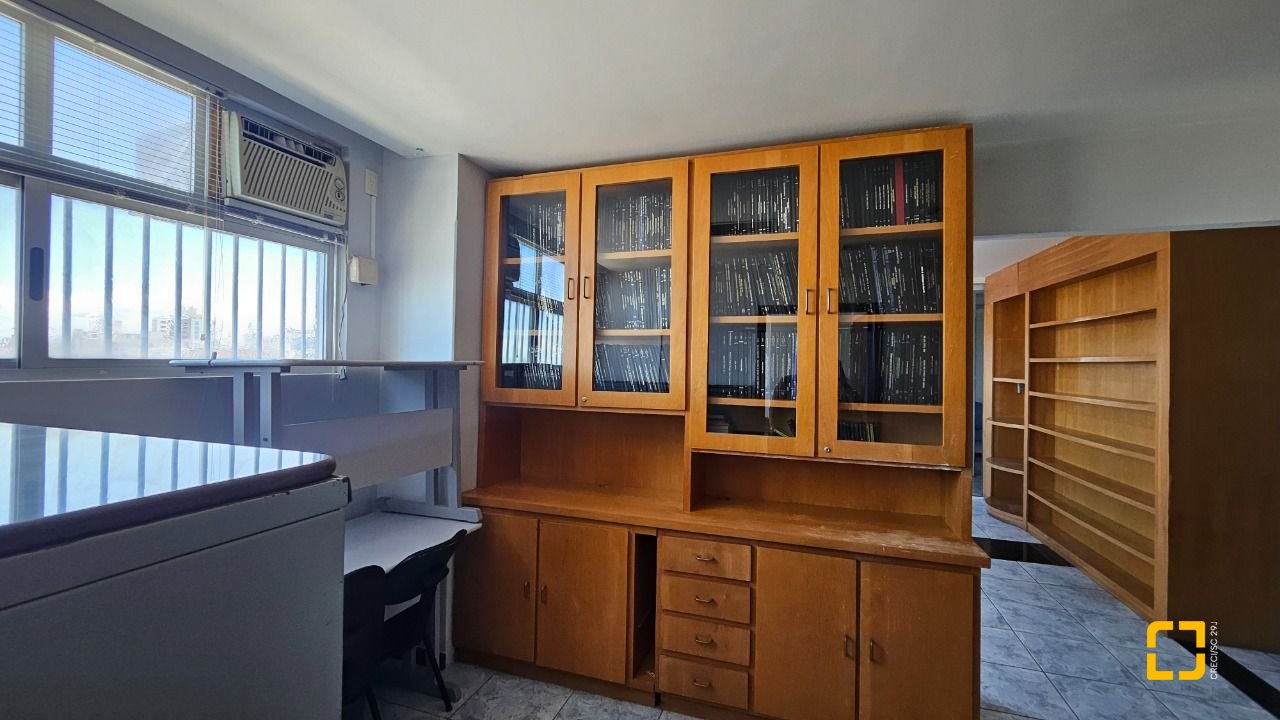 Apartamento com 102m², 3 quartos, no bairro Centro em Florianópolis