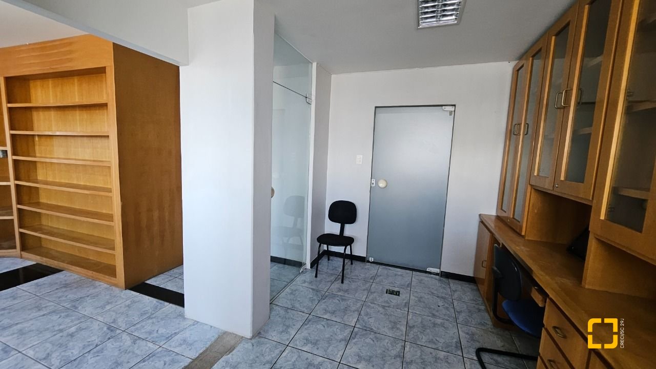 Apartamento com 102m², 3 quartos, no bairro Centro em Florianópolis