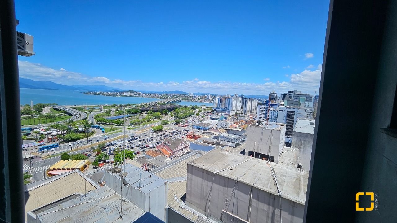 Apartamento com 102m², 3 quartos, no bairro Centro em Florianópolis