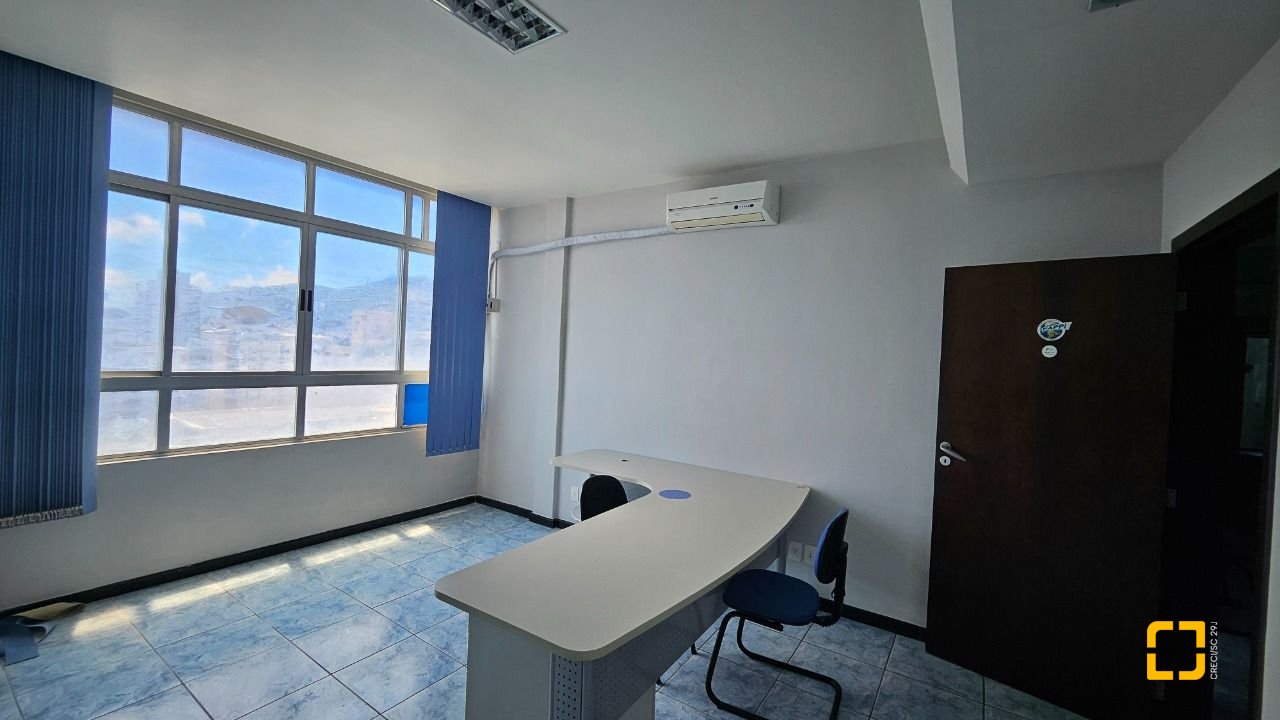 Apartamento com 102m², 3 quartos, no bairro Centro em Florianópolis