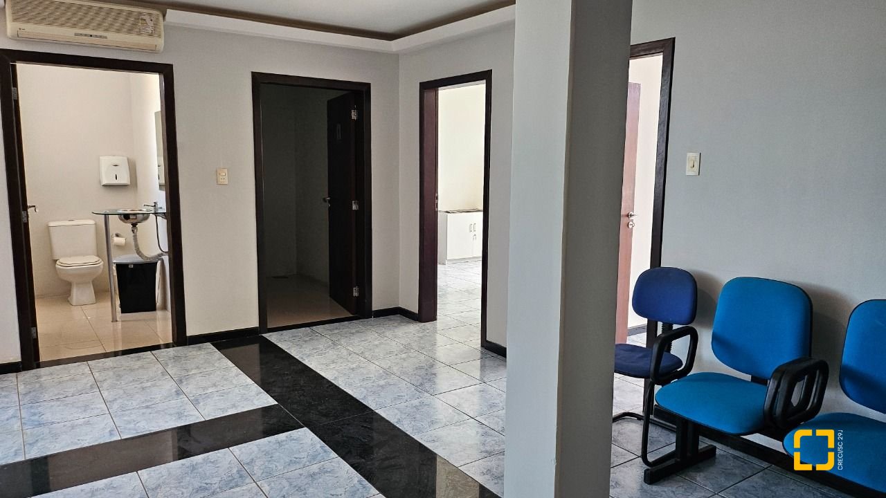 Apartamento com 102m², 3 quartos, no bairro Centro em Florianópolis