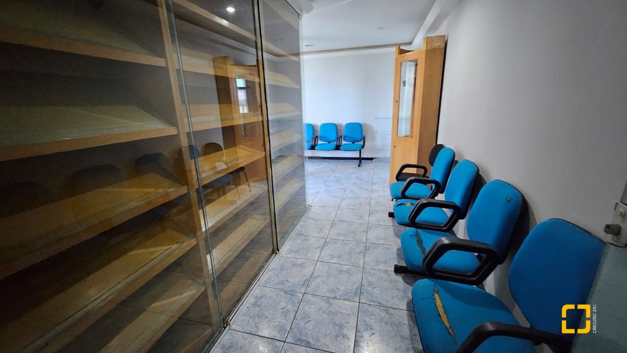 Apartamento com 102m², 3 quartos, no bairro Centro em Florianópolis