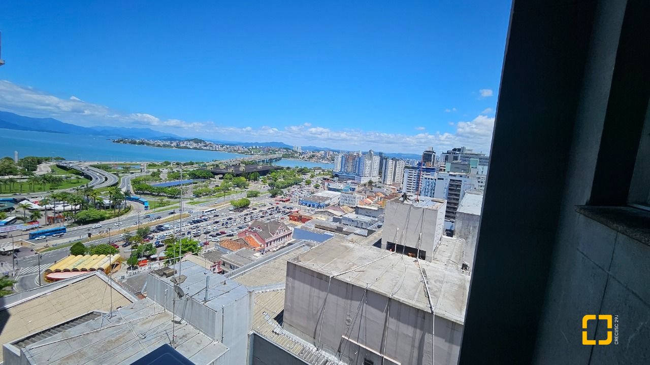 Apartamento com 102m², 3 quartos, no bairro Centro em Florianópolis