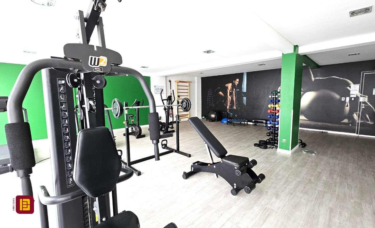 Apartamento com 67m², 2 quartos (sendo 1 suíte), 1 garagem, no bairro Areias em São José