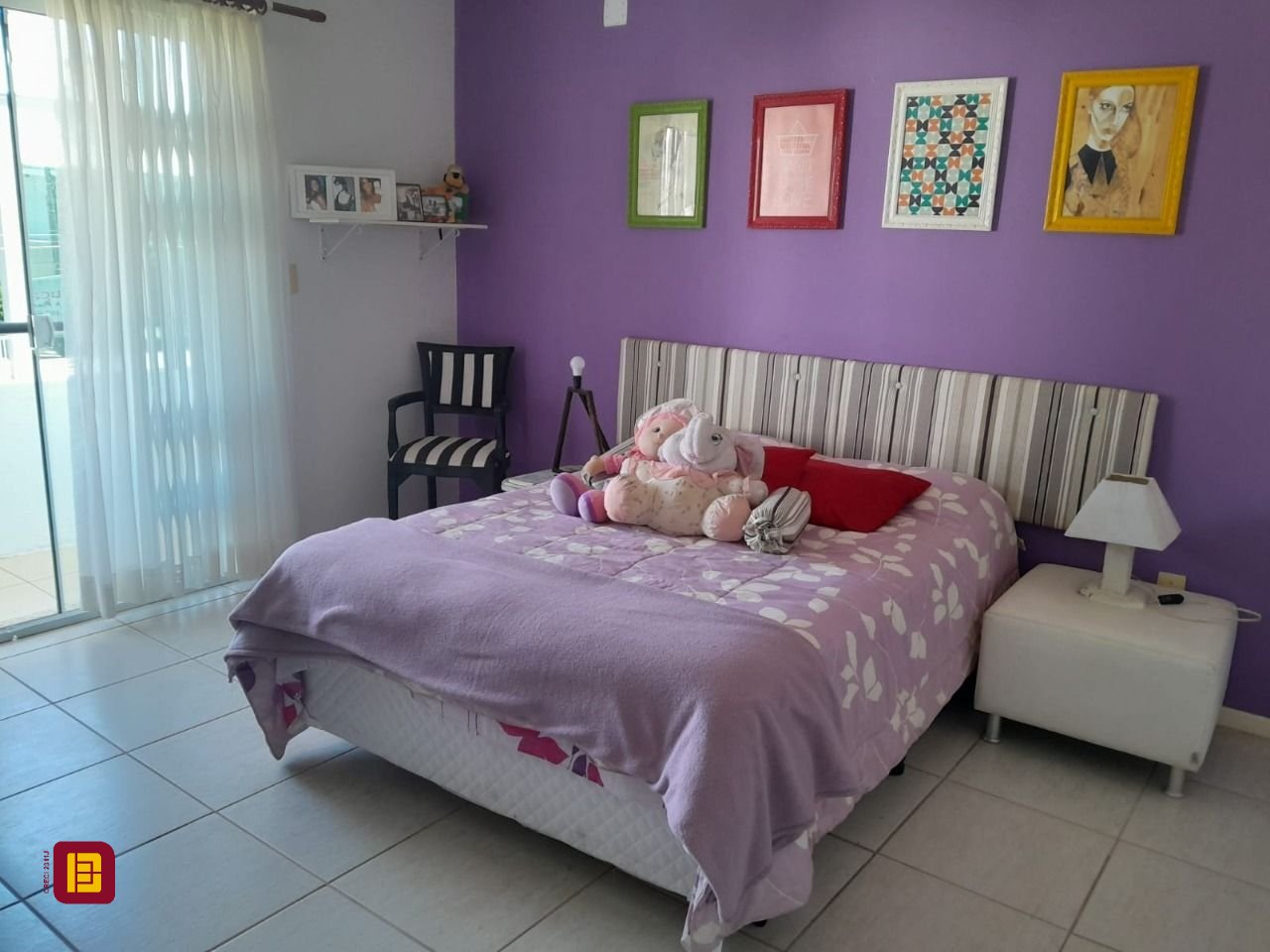Casa de Condomínio com 267m², 9 quartos (sendo 4 suítes), no bairro Cachoeira do Bom Jesus em Florianópolis