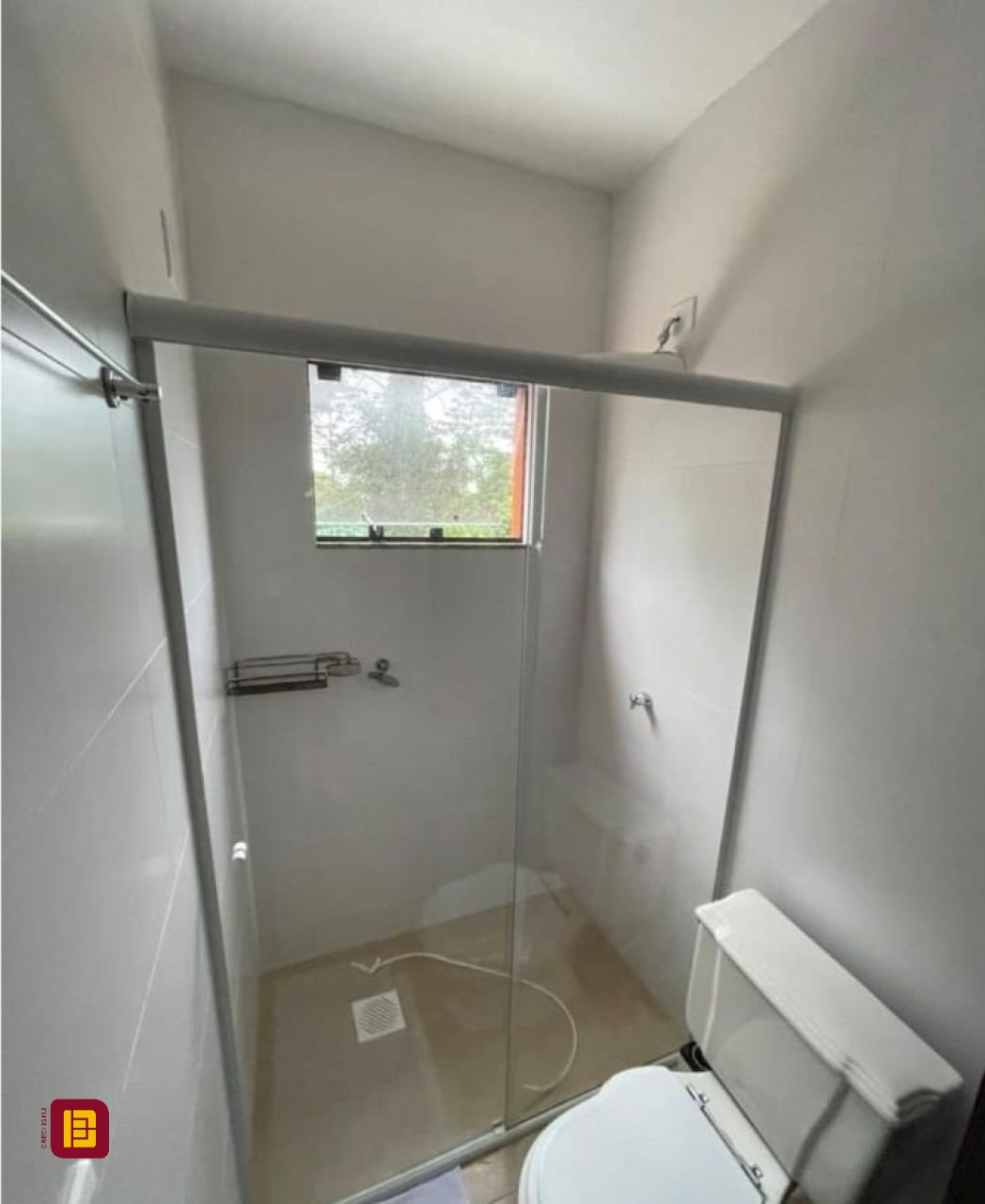 Casa com 290m², 3 quartos (sendo 3 suítes), 5 garagens, no bairro Ratones em Florianópolis