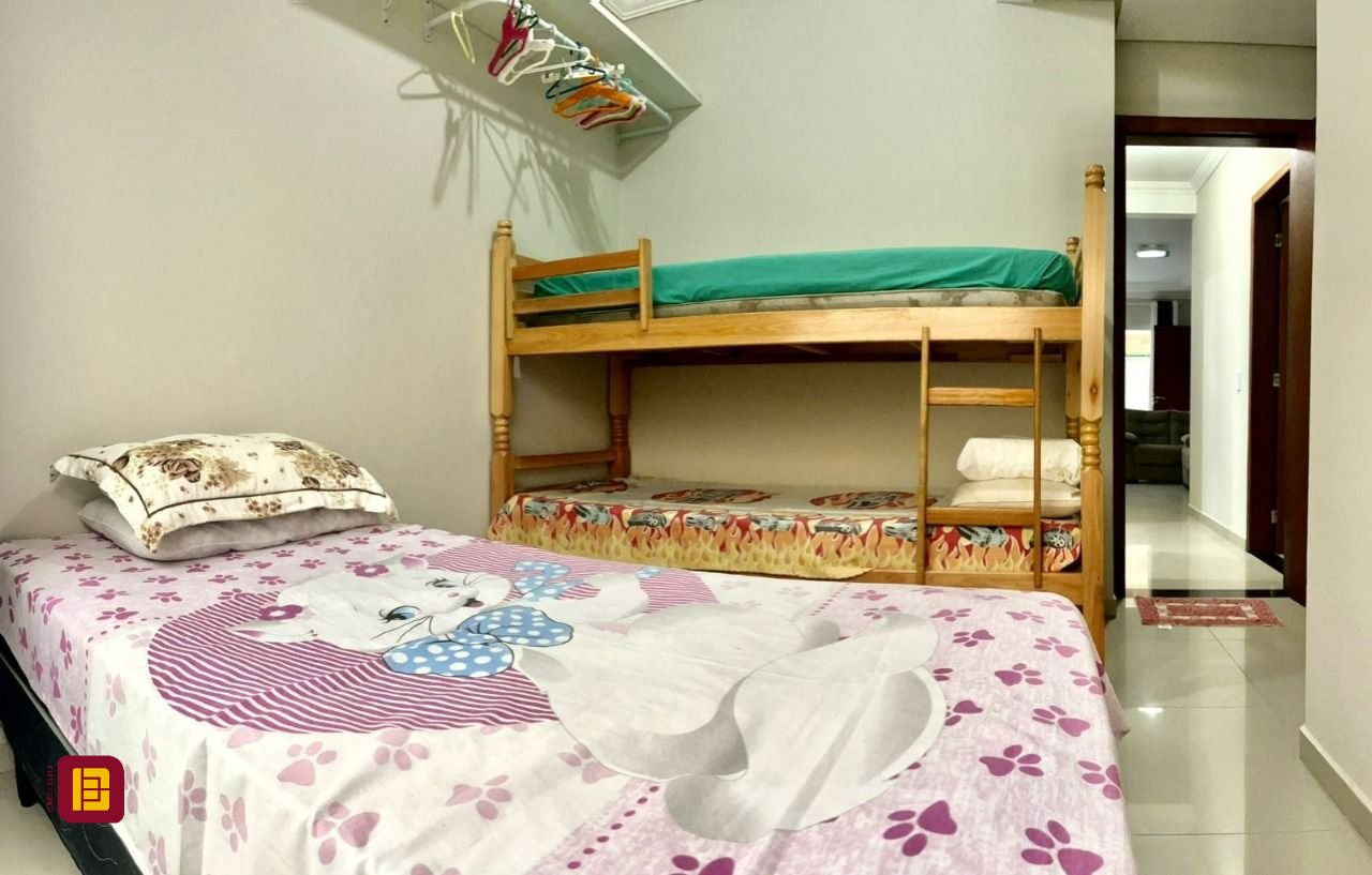 Apartamento com 72m², 4 quartos (sendo 1 suíte), 1 garagem, no bairro Ingleses em Florianópolis