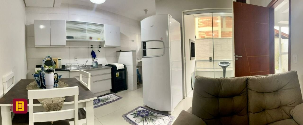 Apartamento com 72m², 4 quartos (sendo 1 suíte), 1 garagem, no bairro Ingleses em Florianópolis