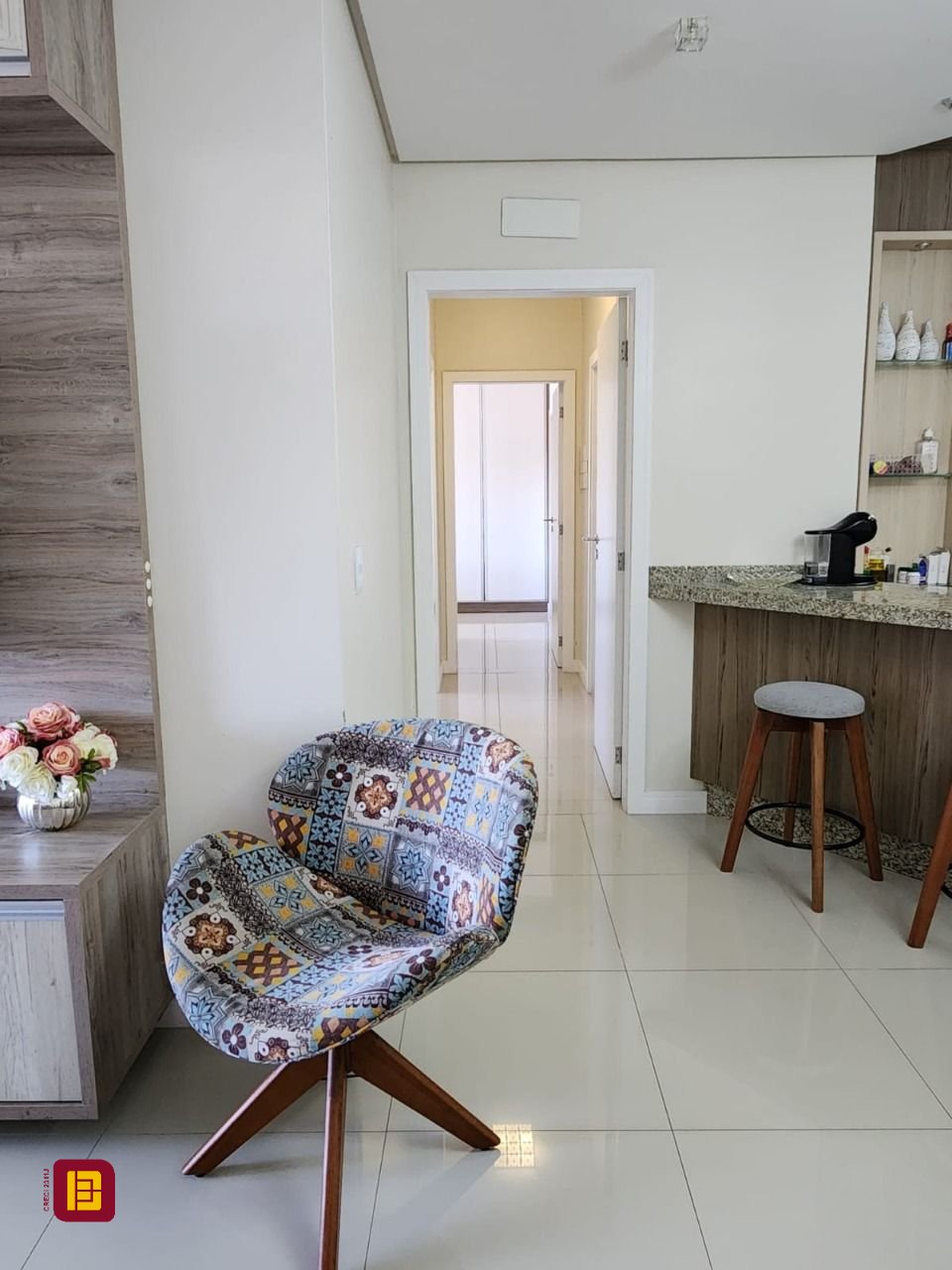 Apartamento com 92m², 3 quartos (sendo 1 suíte), 1 garagem, no bairro Barreiros em São José