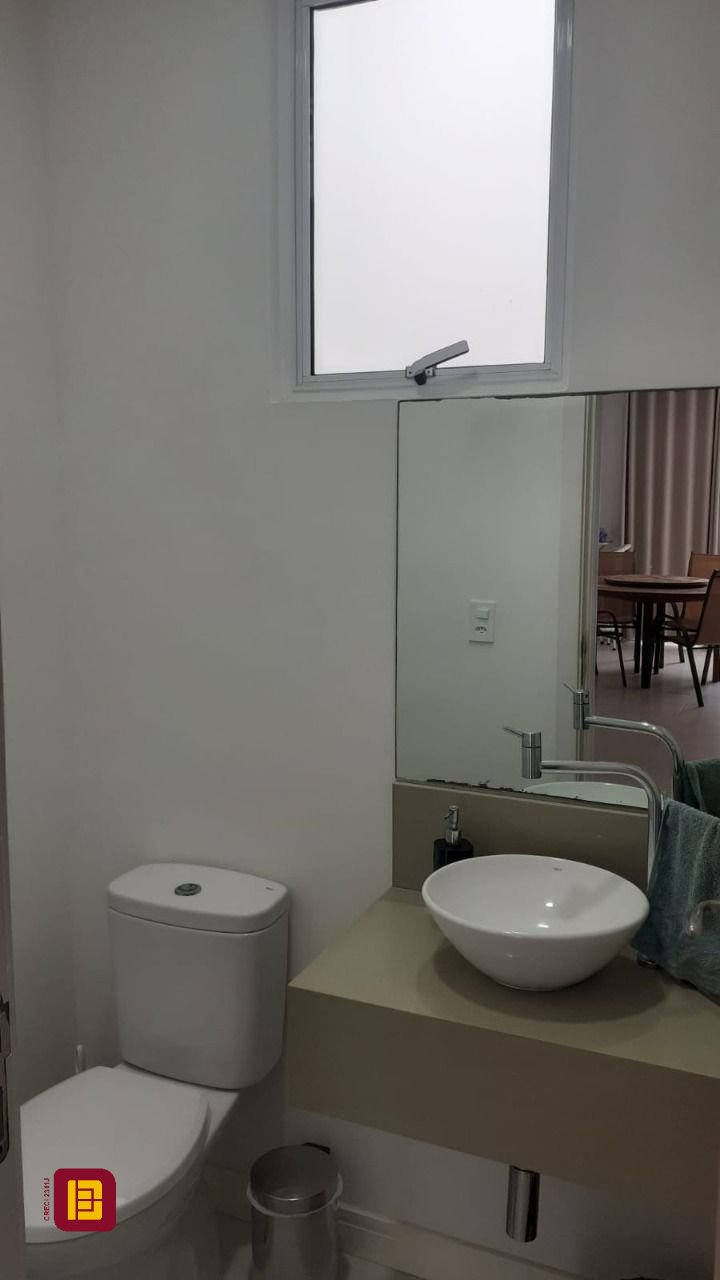 Cobertura com 252m², 6 quartos (sendo 2 suítes), 2 garagens, no bairro Ingleses em Florianópolis