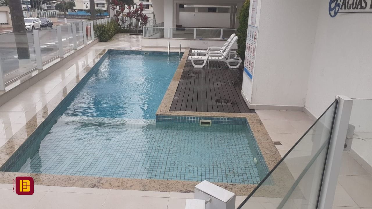 Cobertura com 252m², 6 quartos (sendo 2 suítes), 2 garagens, no bairro Ingleses em Florianópolis