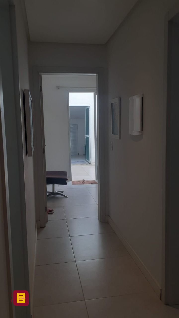 Cobertura com 252m², 6 quartos (sendo 2 suítes), 2 garagens, no bairro Ingleses em Florianópolis