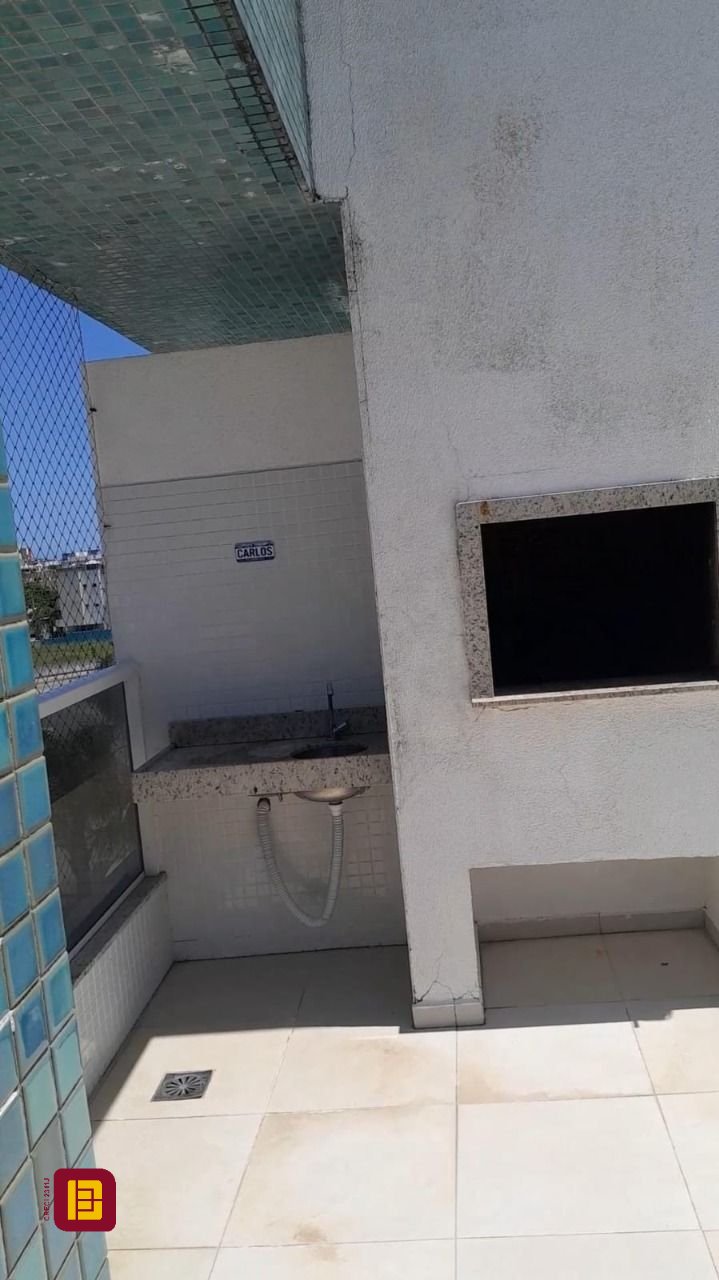 Cobertura com 252m², 6 quartos (sendo 2 suítes), 2 garagens, no bairro Ingleses em Florianópolis