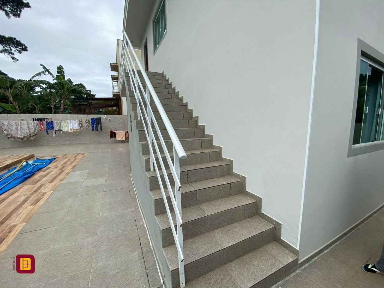Casa com 162m², 4 quartos (sendo 2 suítes), 6 garagens, no bairro Cachoeira do Bom Jesus em Florianópolis