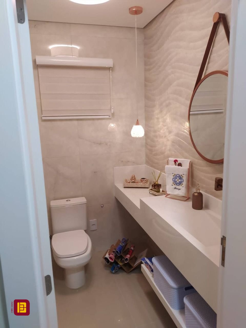Casa com 190m², 3 quartos (sendo 2 suítes), 3 garagens, no bairro Daniela em Florianópolis