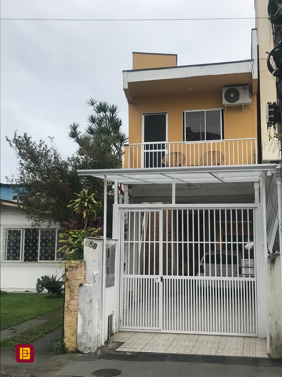 Hotel com 255m², 8 quartos, 2 garagens, no bairro Lagoa da Conceição em Florianópolis