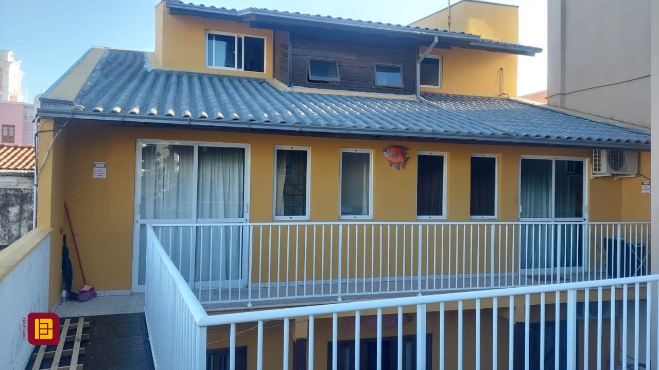 Hotel com 255m², 8 quartos, 2 garagens, no bairro Lagoa da Conceição em Florianópolis